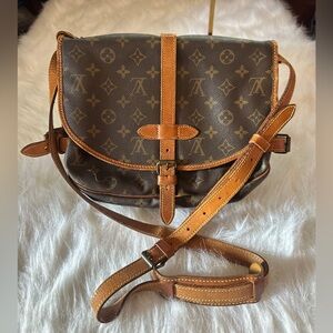 Louis Vuitton monogram Saumur 30 crossbody